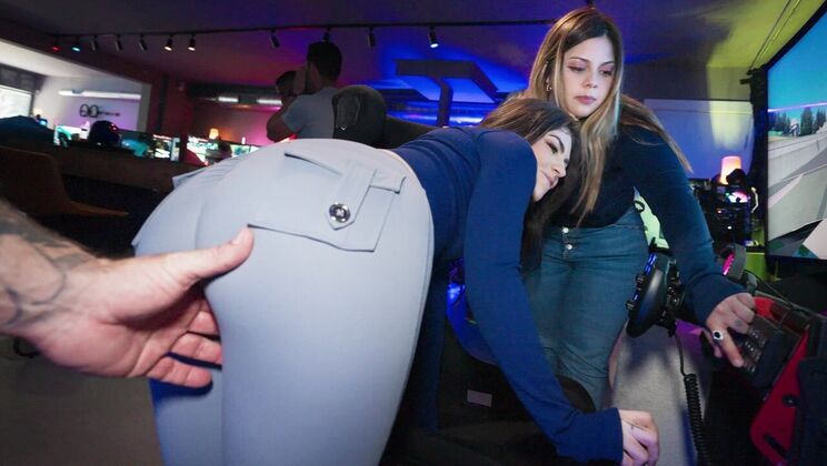 Doggystyle and More at the Arcade: GI Joey Takes Kay Rhea